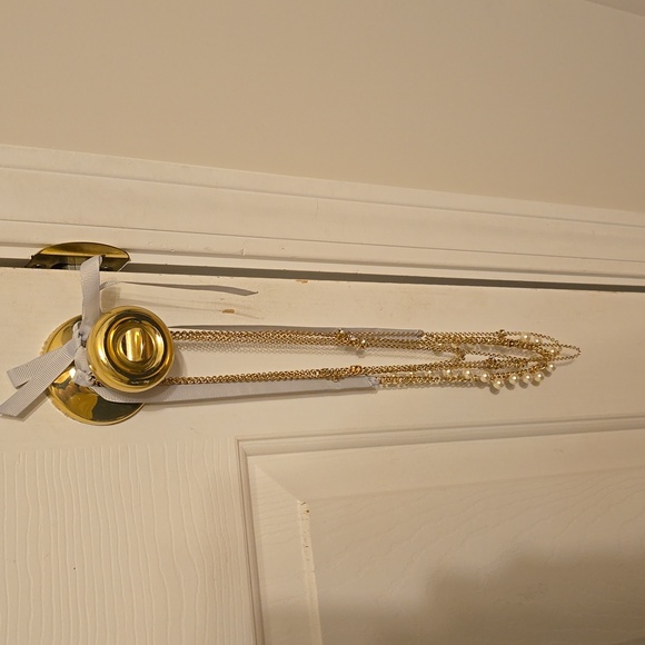 NWOT Loft 5 Layer Gold Necklace - Picture 3 of 4